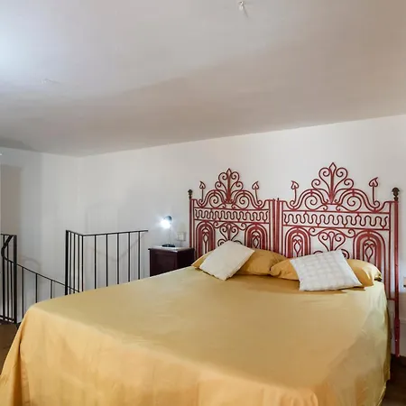 Guesthost - Casa Paola Cannole